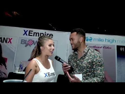 Lena Paul资料宣传图