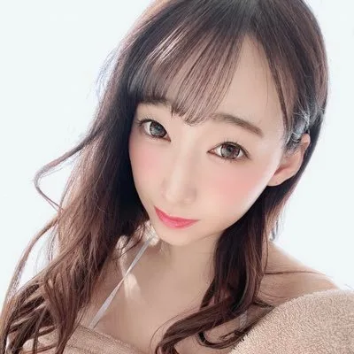 莲实克蕾雅(蓮実クレア / Kurea Hasumi)公开人物照